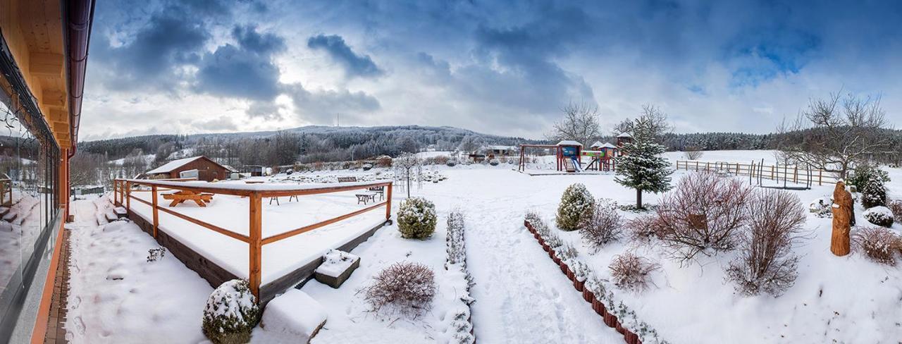 Penzion U Sevcu Holubov Exteriör bild